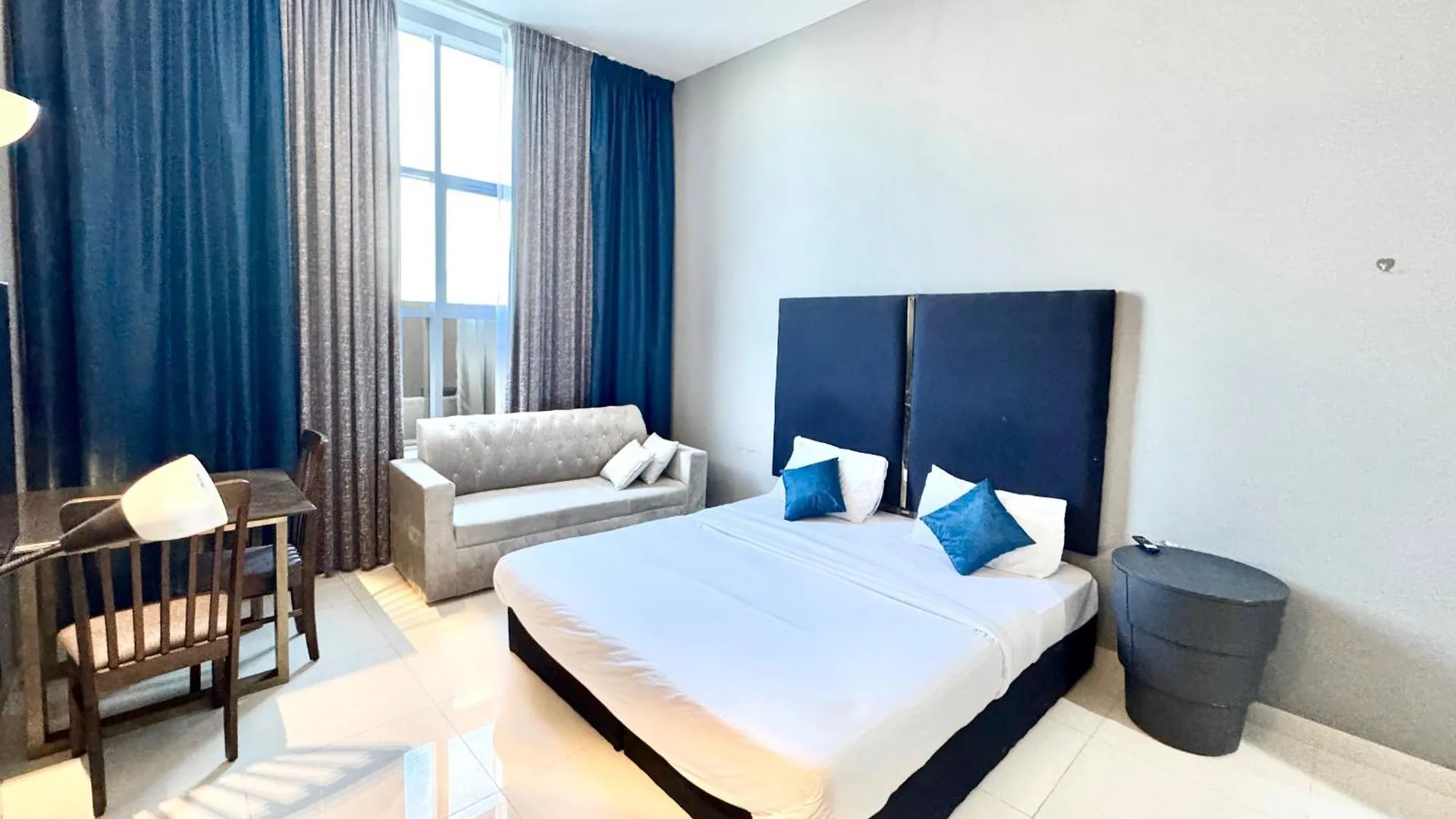 Al Manara Classic Lux Studio Dubai