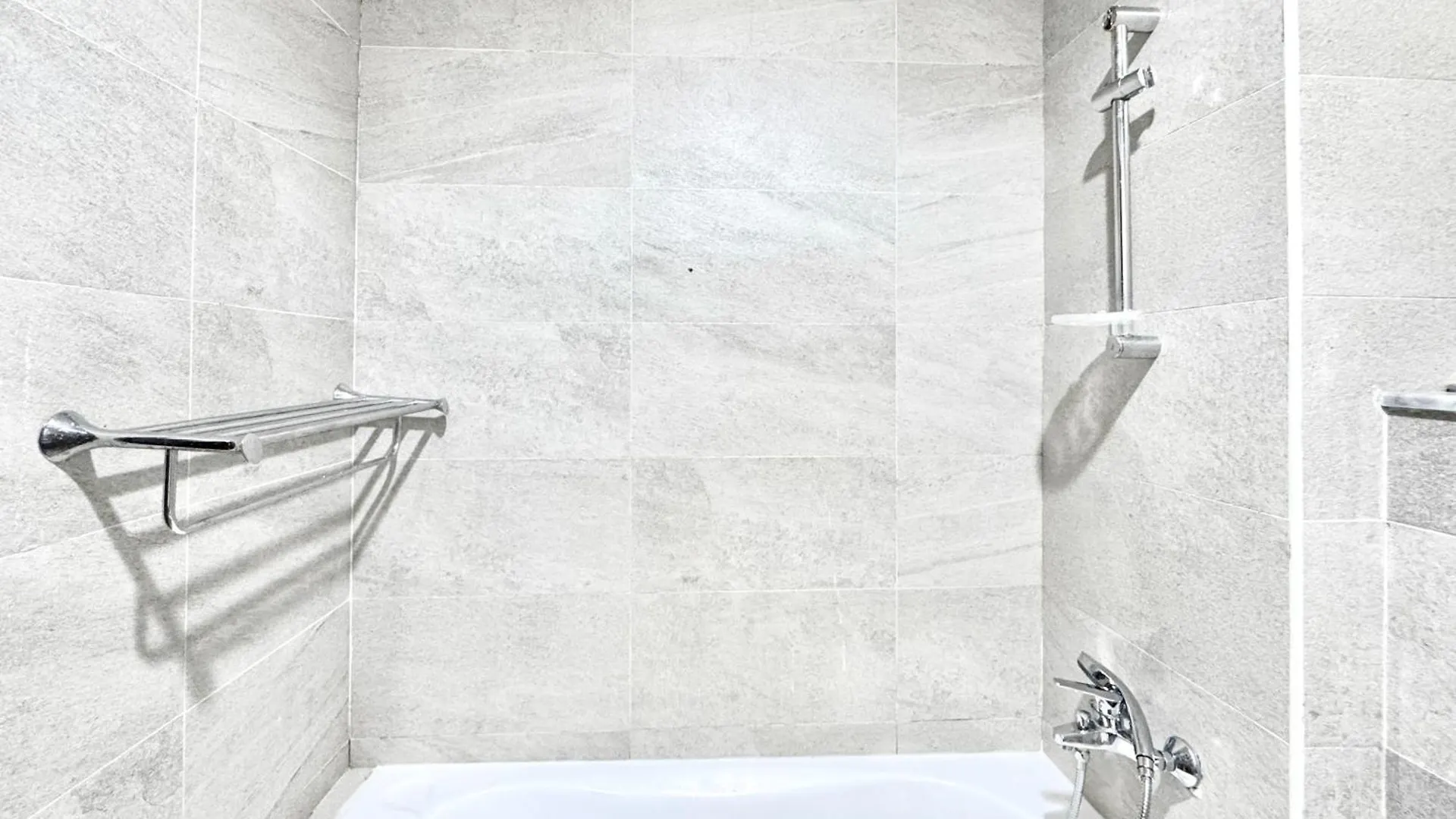Al Manara Classic Lux Studio Dubai Apartment